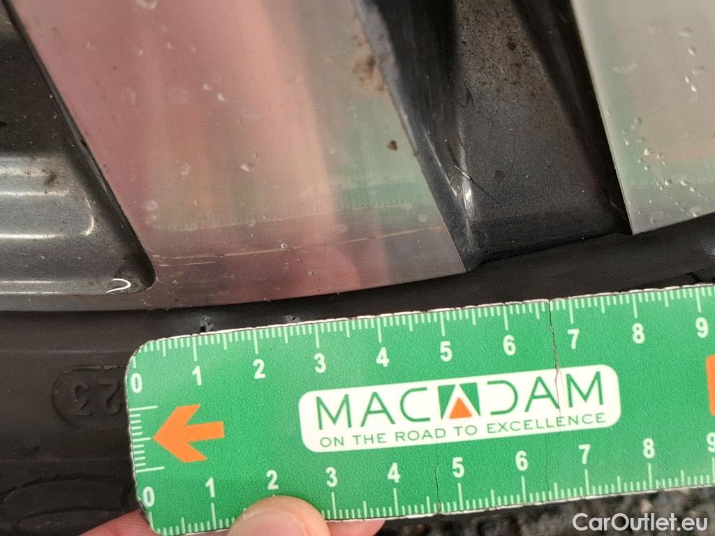  Peugeot  5008  Allure Pack 1.5 HDi 130CV BVA8 7 Sieges E6d #27