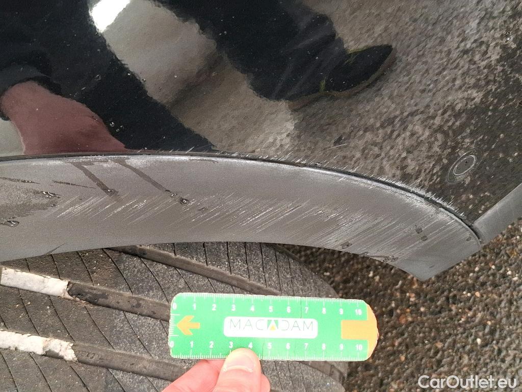  Peugeot  5008  Allure Pack 1.5 HDi 130CV BVA8 7 Sieges E6d #55