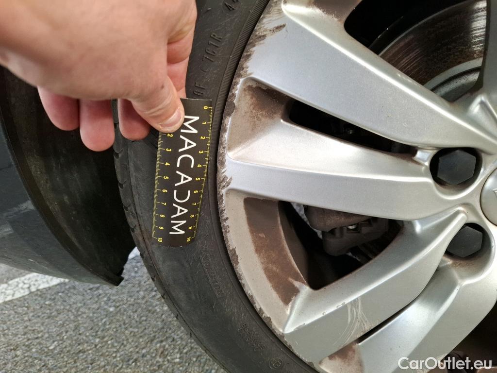  Peugeot  308 PEUGEOT  SW 5p Break BlueHDi 130 EAT6 S&S ACTIVE BUSINESS #55