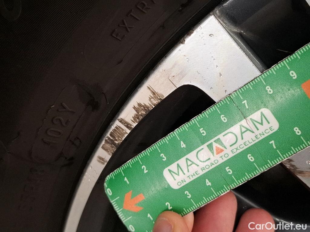  Peugeot  5008  Allure Pack 1.5 HDi 130CV BVA8 7 Sieges E6d #15