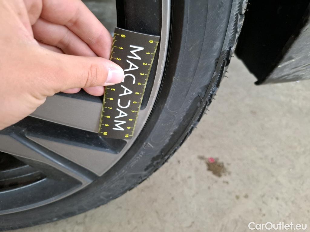  Peugeot  508 PEUGEOT  / 2018 / 5P / Berline BlueHDi 130 S&S EAT8 GT Pack #27