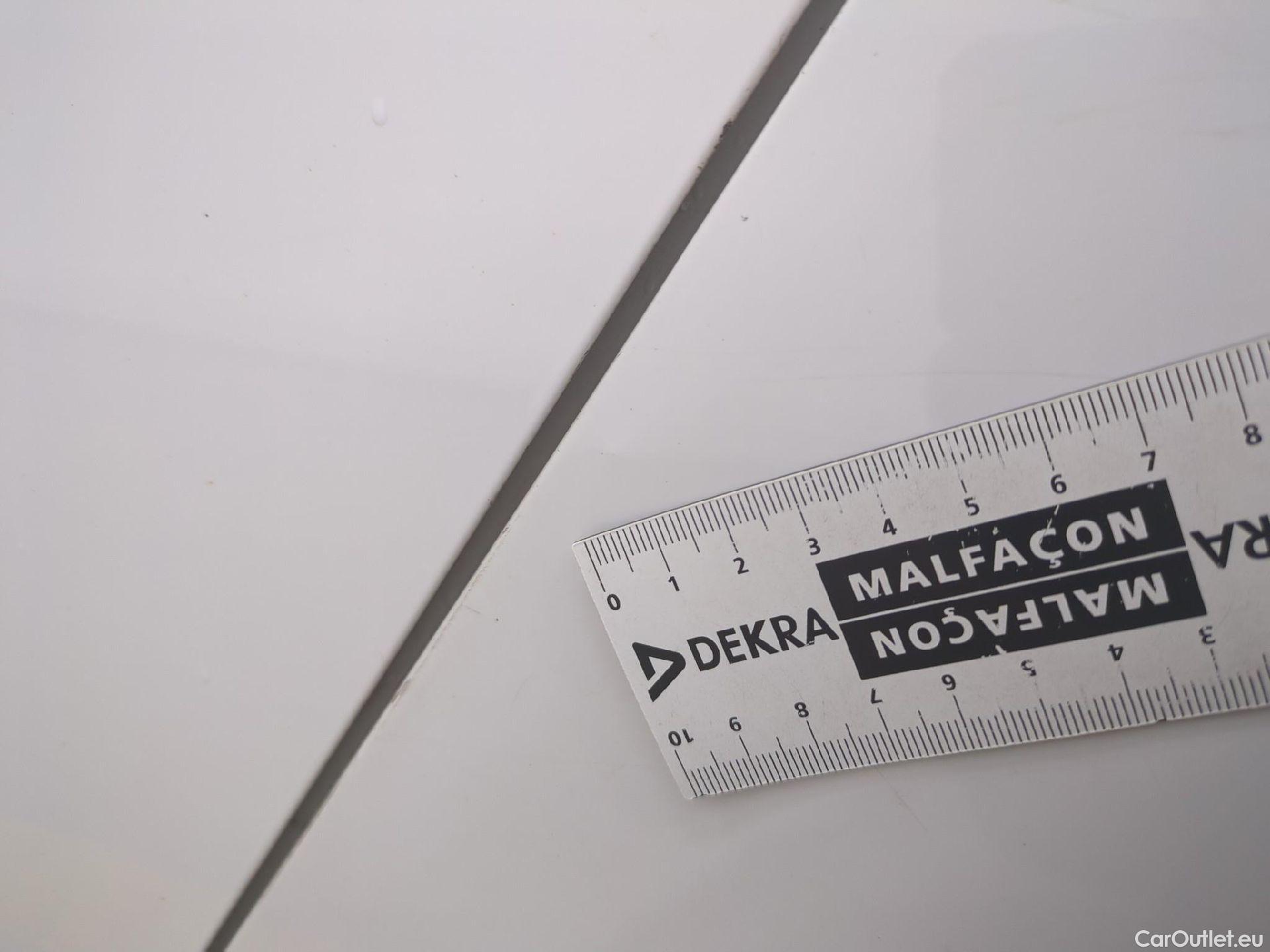  Peugeot  308 PEUGEOT  SW / 2021 / 5P / Break BlueHDi 130 EAT8 ACTIVE PACK #18