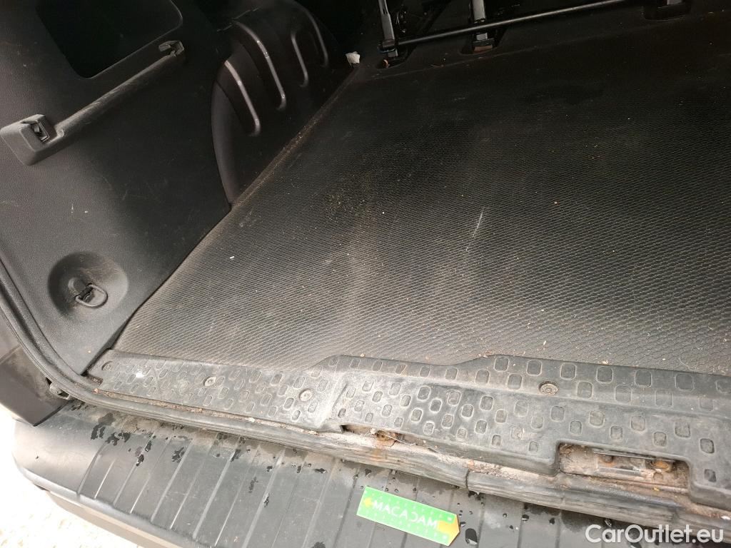  Renault  Trafic RENAULT  4p Combi Zen L2 Energy dCi 125 #19