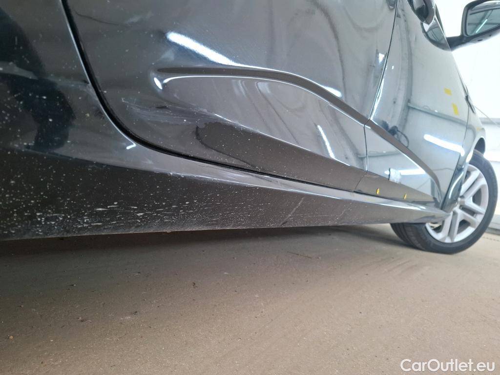  Renault  Megane  IV Berline 5pt. Business 1.5 dCi 115CV BVM6 E6dT #1