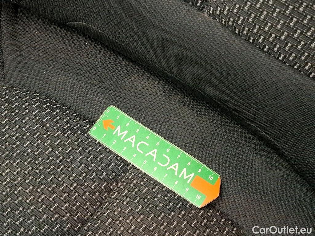  Renault  Kadjar RENAULT   2018 5P  Crossover Business Blue dCi 115 EDC #11