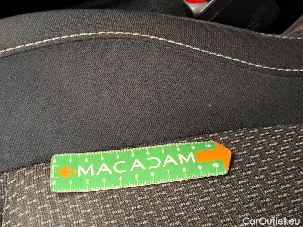  Renault  Kadjar RENAULT   2018 5P  Crossover Business Blue dCi 115 EDC #13