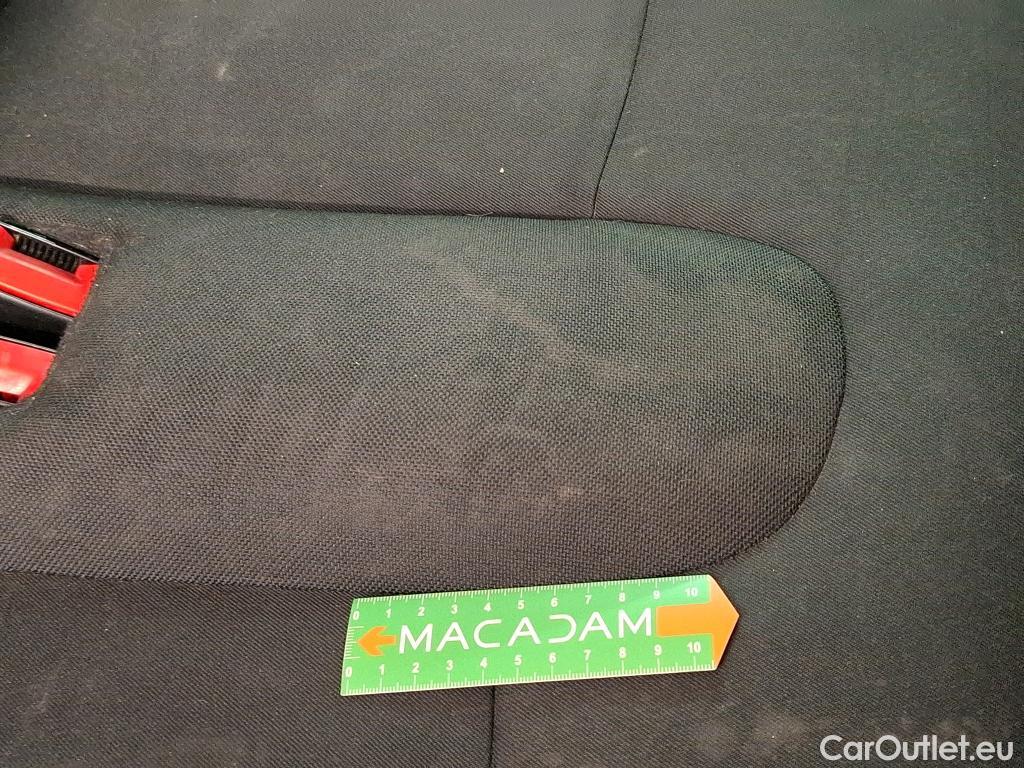  Renault  Trafic RENAULT  4p Combi Zen L2 Energy dCi 125 #47