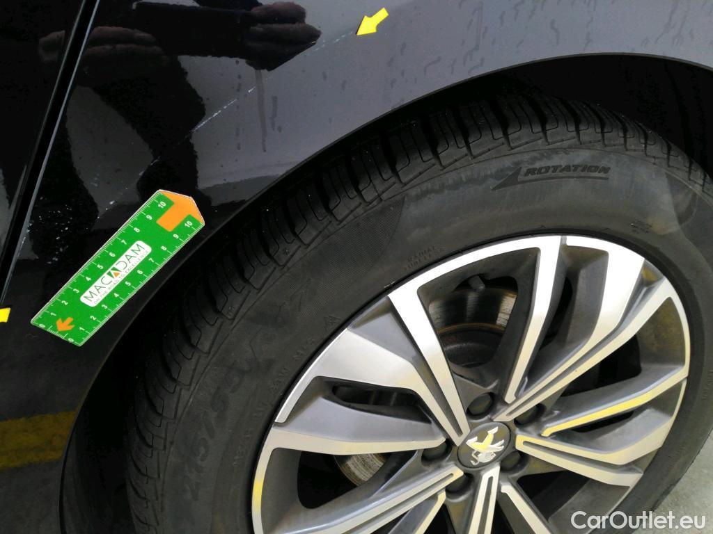  Peugeot  508 PEUGEOT  SW / 2018 / 5P / Break BlueHDi 130 S&S EAT8 Allure Pack #37