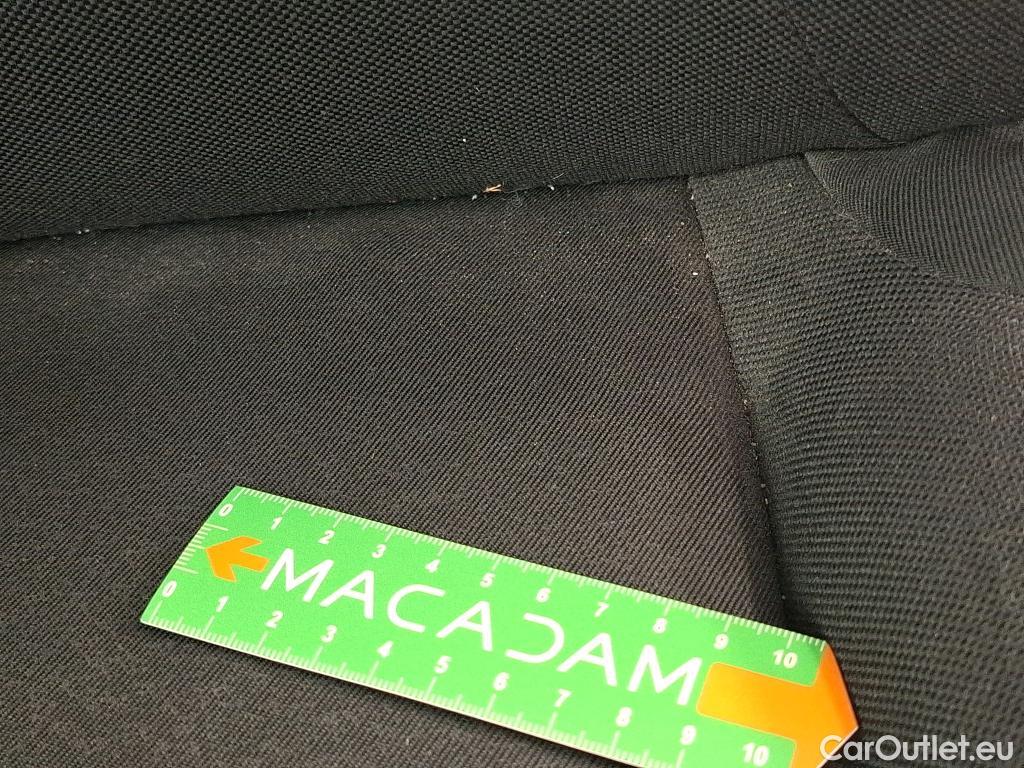  Renault  Trafic RENAULT  4p Combi Zen L2 Energy dCi 125 #44