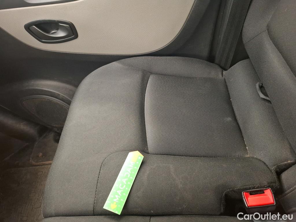  Renault  Trafic RENAULT  4p Combi Zen L2 Energy dCi 125 #36