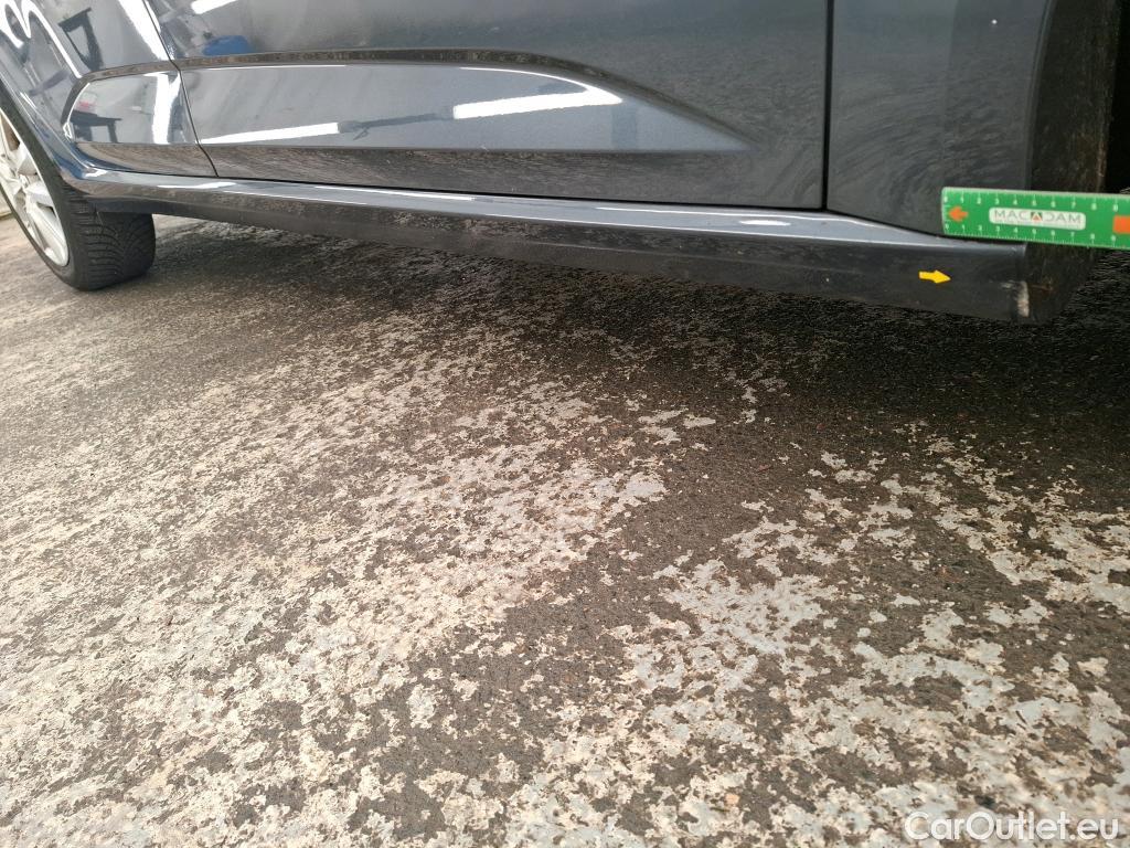  Renault  Megane RENAULT Mégane Estate / 2020 / 5P / Break Business TCe 140 EDC FAP #22