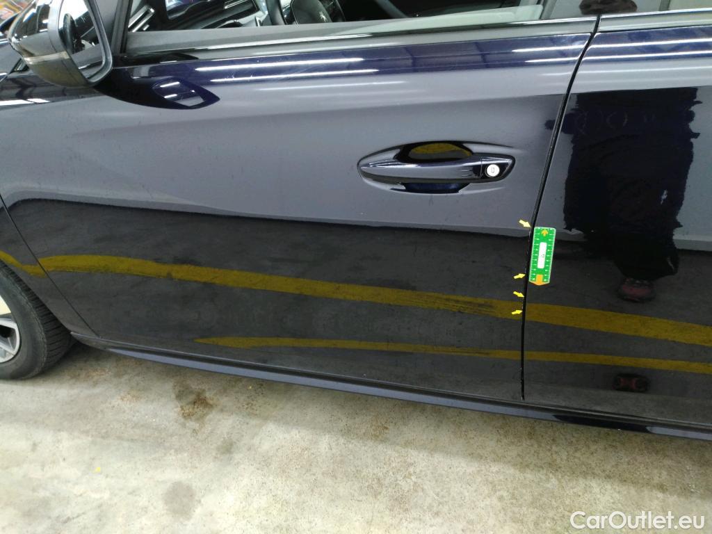  Peugeot  508 PEUGEOT  SW / 2018 / 5P / Break BlueHDi 130 S&S EAT8 Allure Pack #33