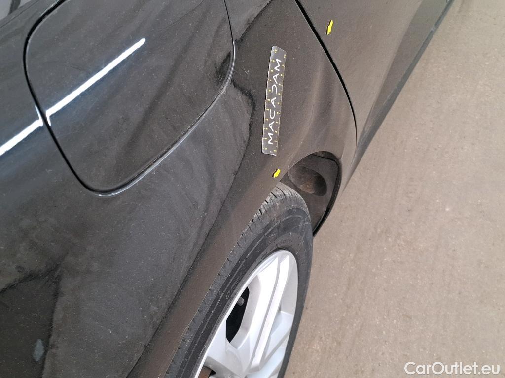  Renault  Megane  IV Berline 5pt. Business 1.5 dCi 115CV BVM6 E6dT #23