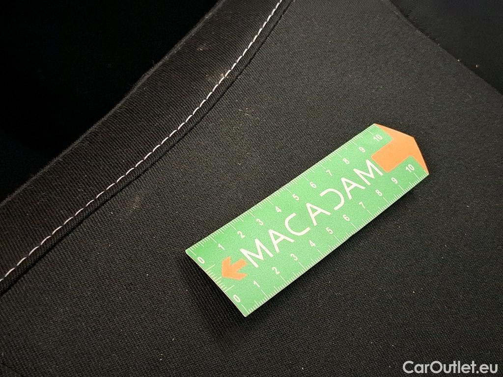  Renault  Captur  II Business 1.5 dCi 115CV BVA7 E6dT #17