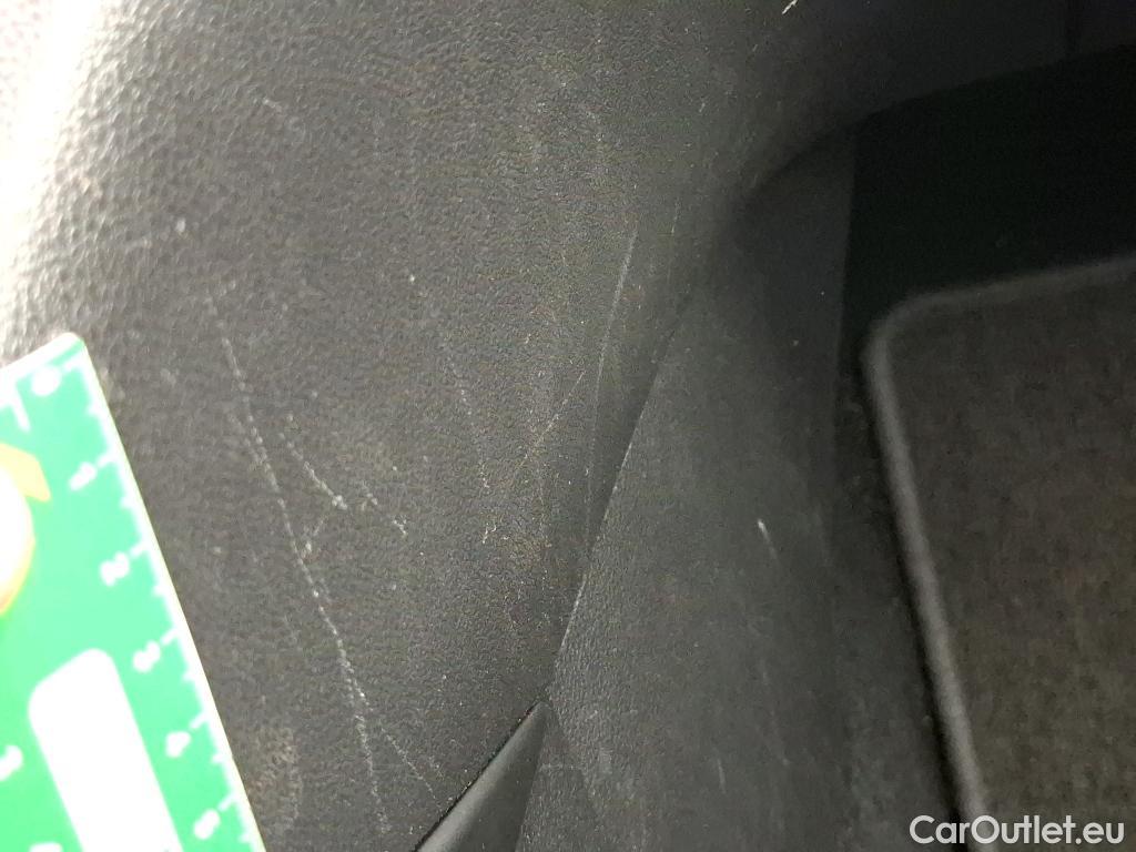  Renault  Megane RENAULT Mégane Estate / 2020 / 5P / Break Business TCe 140 EDC FAP #20