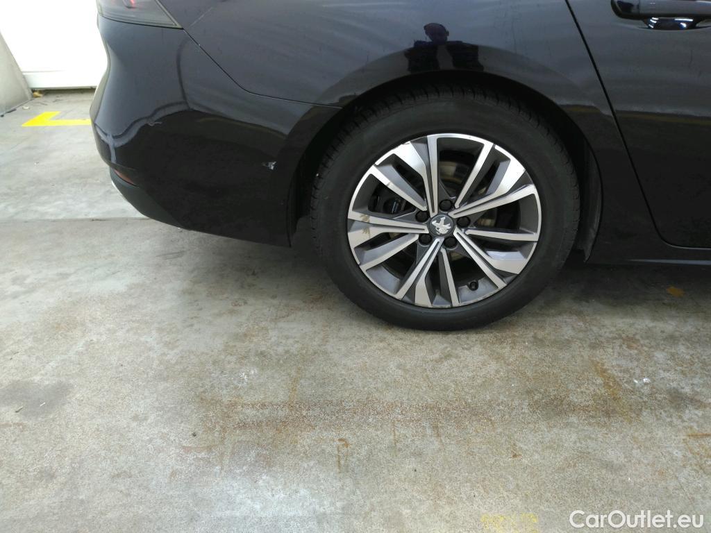  Peugeot  508 PEUGEOT  SW / 2018 / 5P / Break BlueHDi 130 S&S EAT8 Allure Pack #16