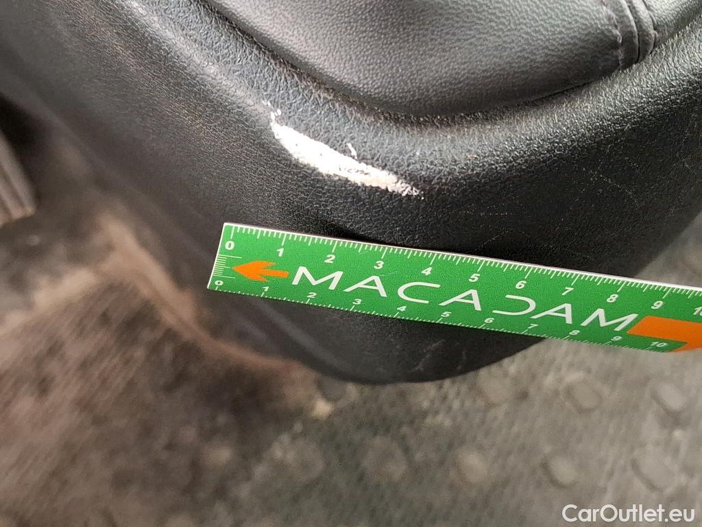  Renault  Trafic RENAULT  4p Combi Zen L2 Energy dCi 125 #25