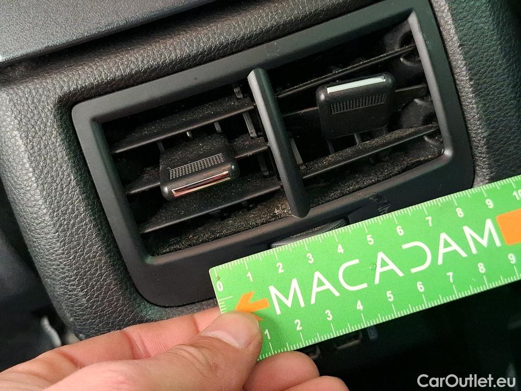  Seat  ATECA SEAT  / 2016 / 5P / SUV 1.6 TDI 115 DSG7 Eco S&S S.Business #40