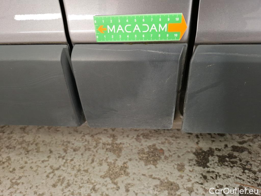  Renault  Trafic RENAULT  4p Combi Zen L2 Energy dCi 125 #59