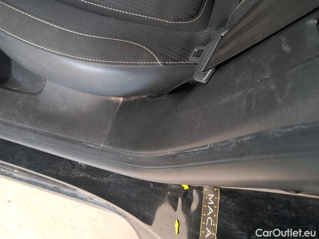  Renault  Megane  IV Berline 5pt. Business 1.5 dCi 115CV BVM6 E6dT #61