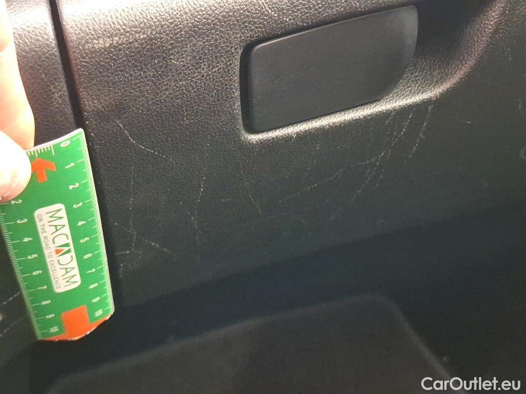  Renault  Megane RENAULT Mégane Estate / 2020 / 5P / Break Business TCe 140 EDC FAP #4