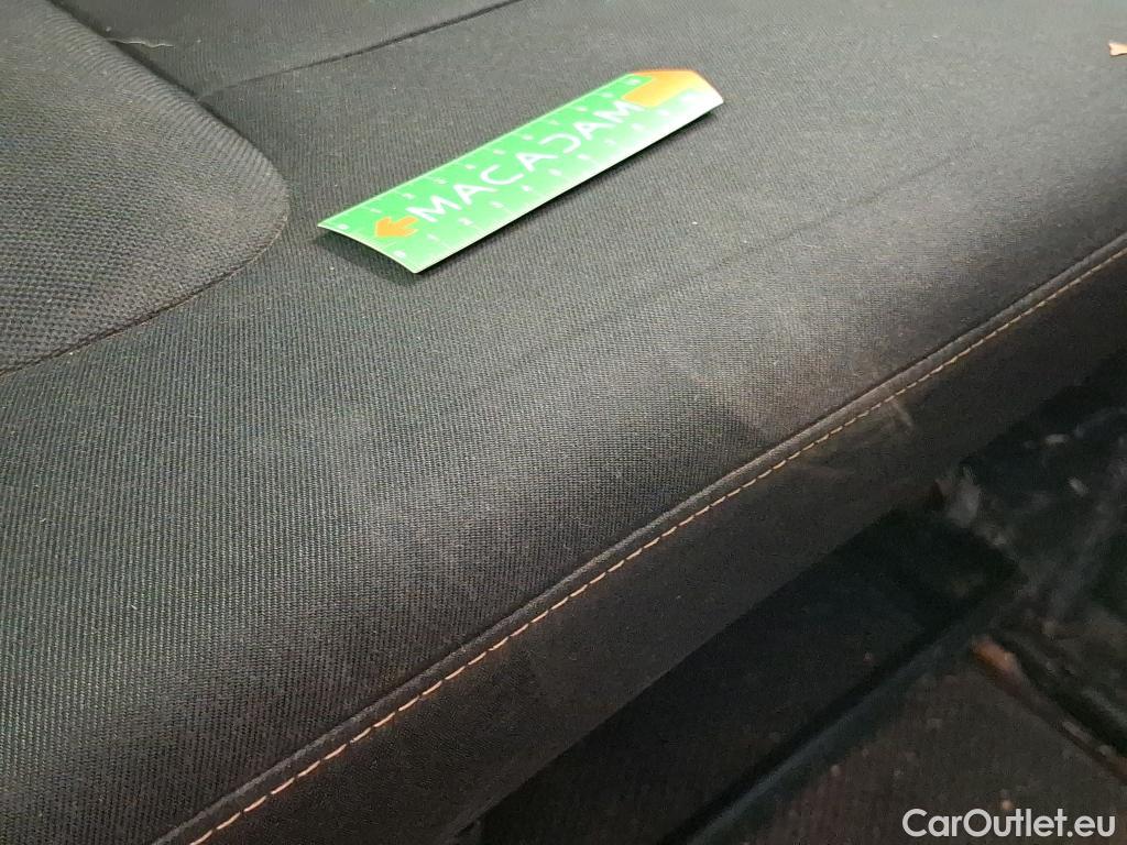  Renault  Trafic RENAULT  4p Combi Zen L2 Energy dCi 125 #53