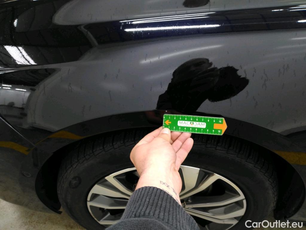  Peugeot  508 PEUGEOT  SW / 2018 / 5P / Break BlueHDi 130 S&S EAT8 Allure Pack #31