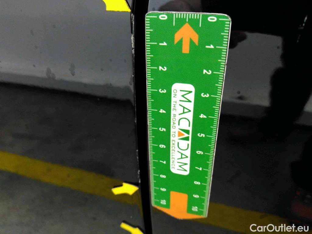  Peugeot  508 PEUGEOT  SW / 2018 / 5P / Break BlueHDi 130 S&S EAT8 Allure Pack #34