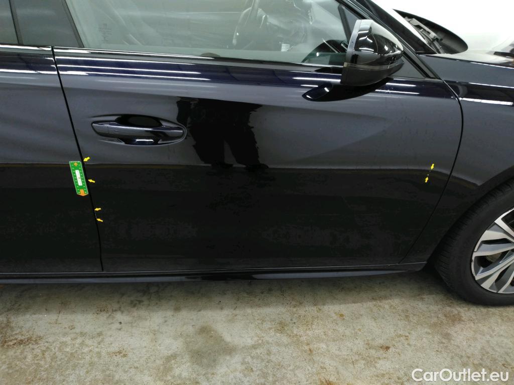  Peugeot  508 PEUGEOT  SW / 2018 / 5P / Break BlueHDi 130 S&S EAT8 Allure Pack #43