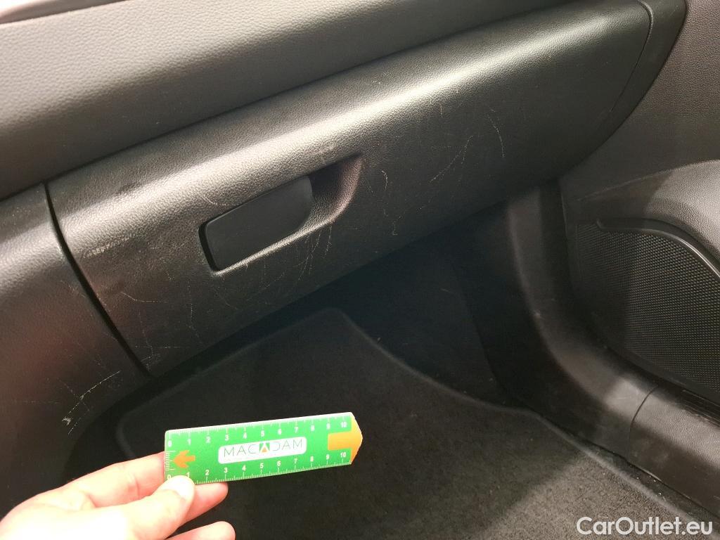  Renault  Megane RENAULT Mégane Estate / 2020 / 5P / Break Business TCe 140 EDC FAP #3