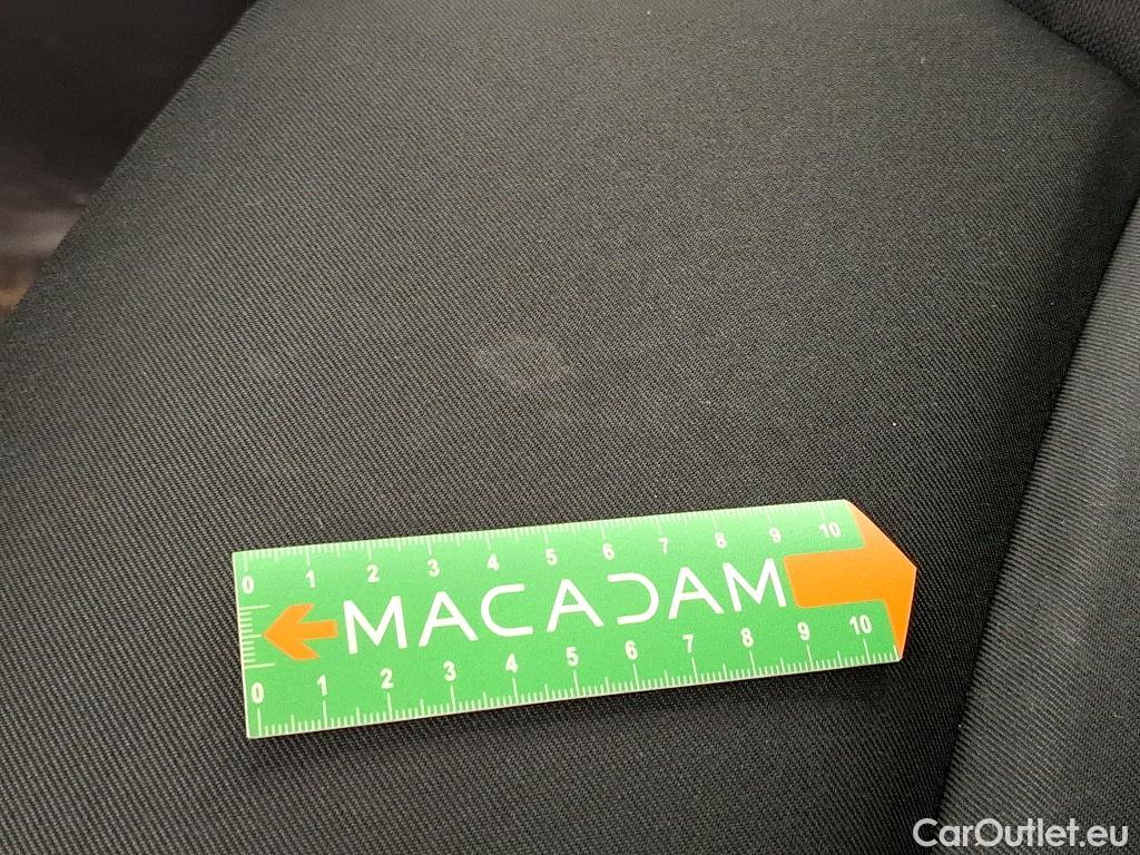  Renault  Trafic RENAULT  4p Combi Zen L2 Energy dCi 125 #42