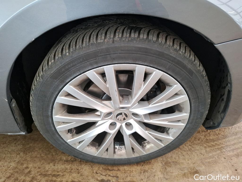  Skoda  Superb  Break Style 2.0 TDI 150CV BVA7 E6d #37