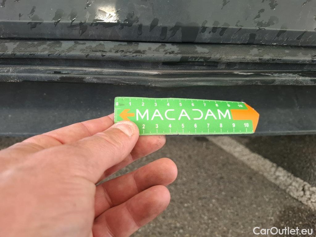  Volkswagen  Golf  VOLKSWAGEN  2020 5P  Berline 20 TDI SCR 115 DSG7 Life Busi #17