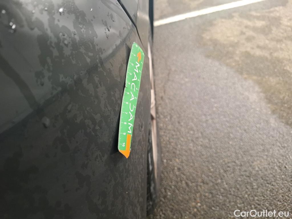  Volkswagen  Golf  VOLKSWAGEN  2020 5P  Berline 20 TDI SCR 115 DSG7 Life Busi #13