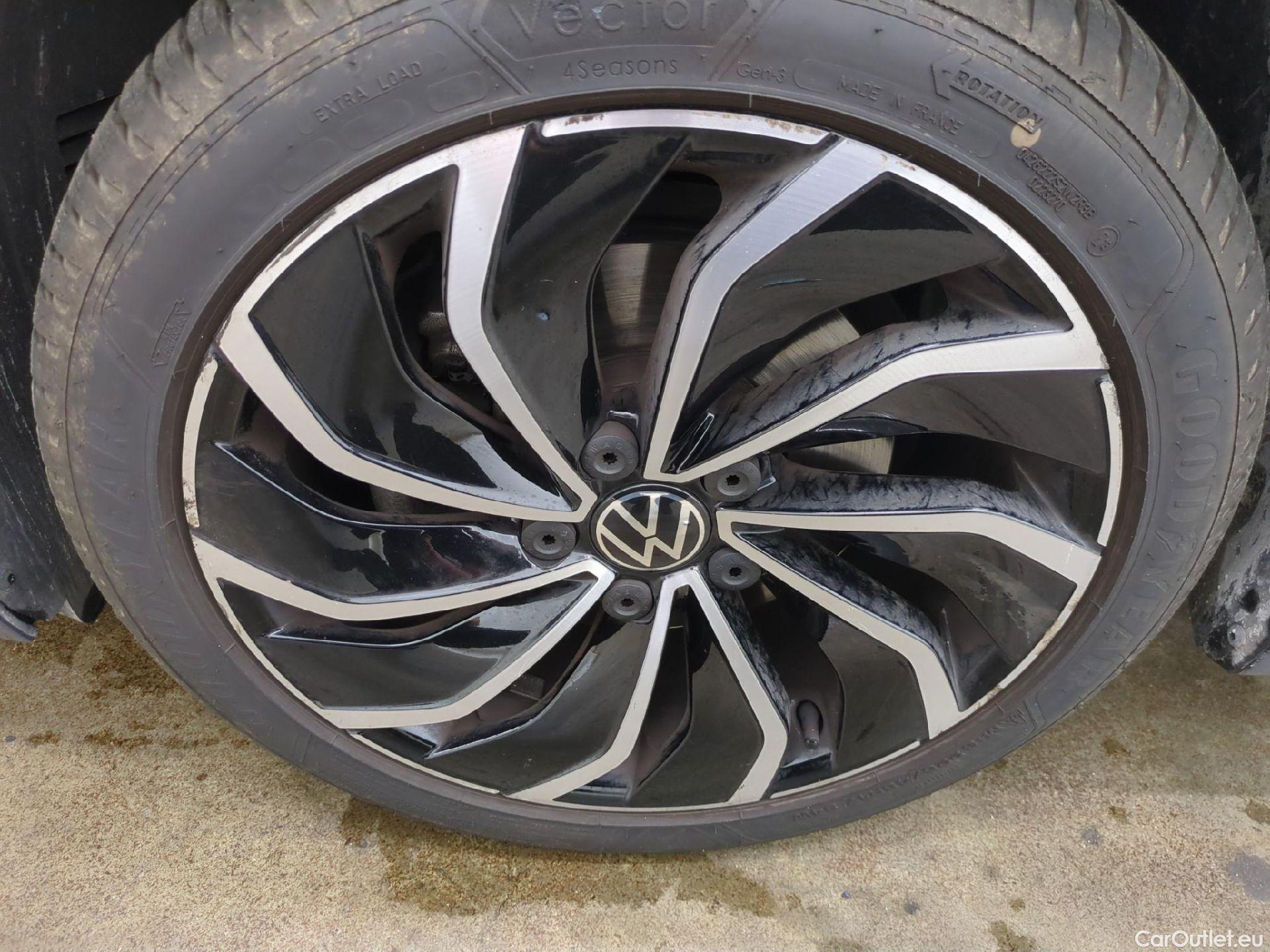  Volkswagen  Golf  VOLKSWAGEN / 2020 / 5P / Berline 1.0 eTSI OPF 110 DSG7 Life Business #28