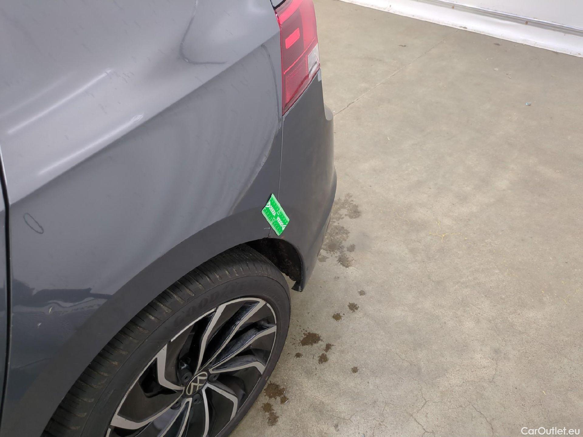  Volkswagen  Golf  VOLKSWAGEN / 2020 / 5P / Berline 1.0 eTSI OPF 110 DSG7 Life Business #55