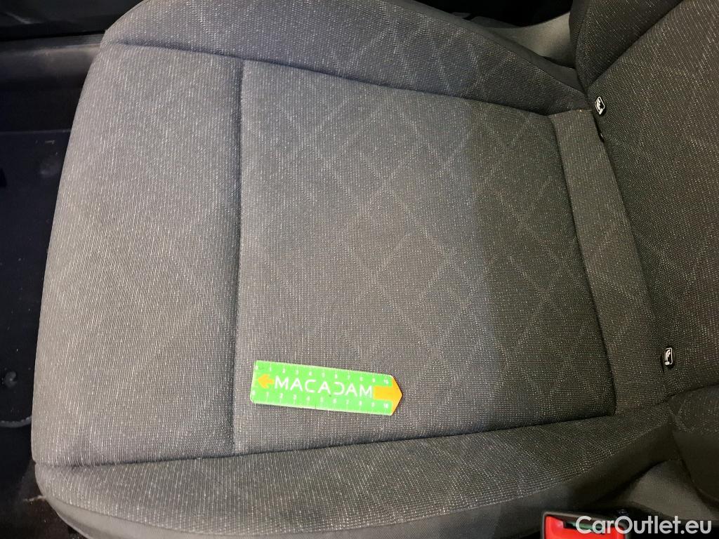  Volkswagen  Golf  VOLKSWAGEN  2020 5P  Berline 20 TDI SCR 115 DSG7 Life Busi #30