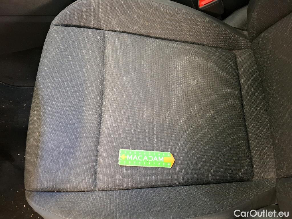  Volkswagen  Golf  VOLKSWAGEN  2020 5P  Berline 20 TDI SCR 115 DSG7 Life Busi #29