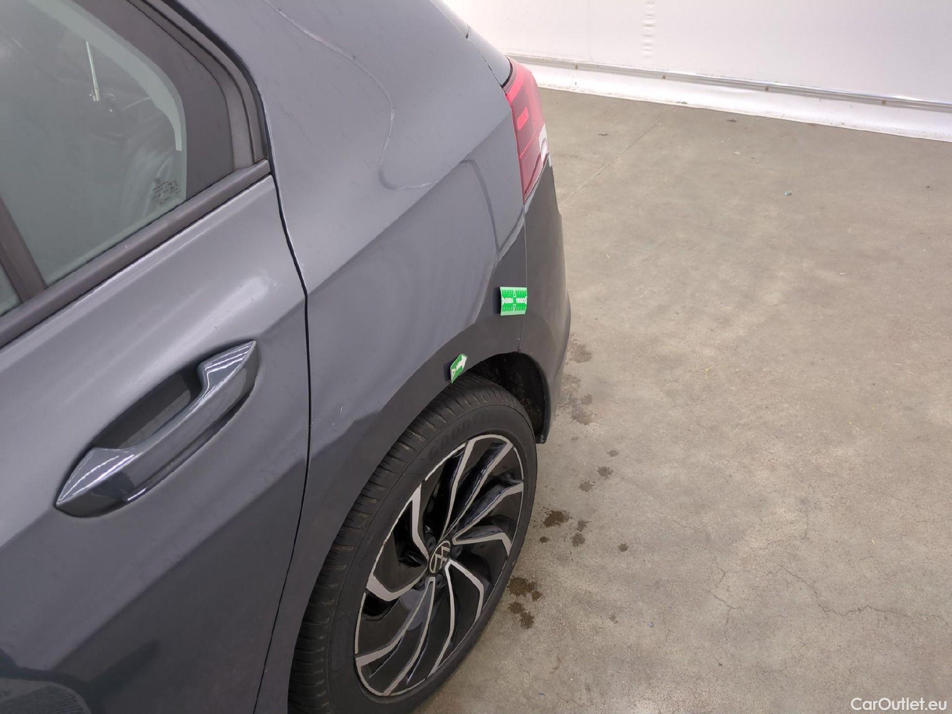  Volkswagen  Golf  VOLKSWAGEN / 2020 / 5P / Berline 1.0 eTSI OPF 110 DSG7 Life Business #52