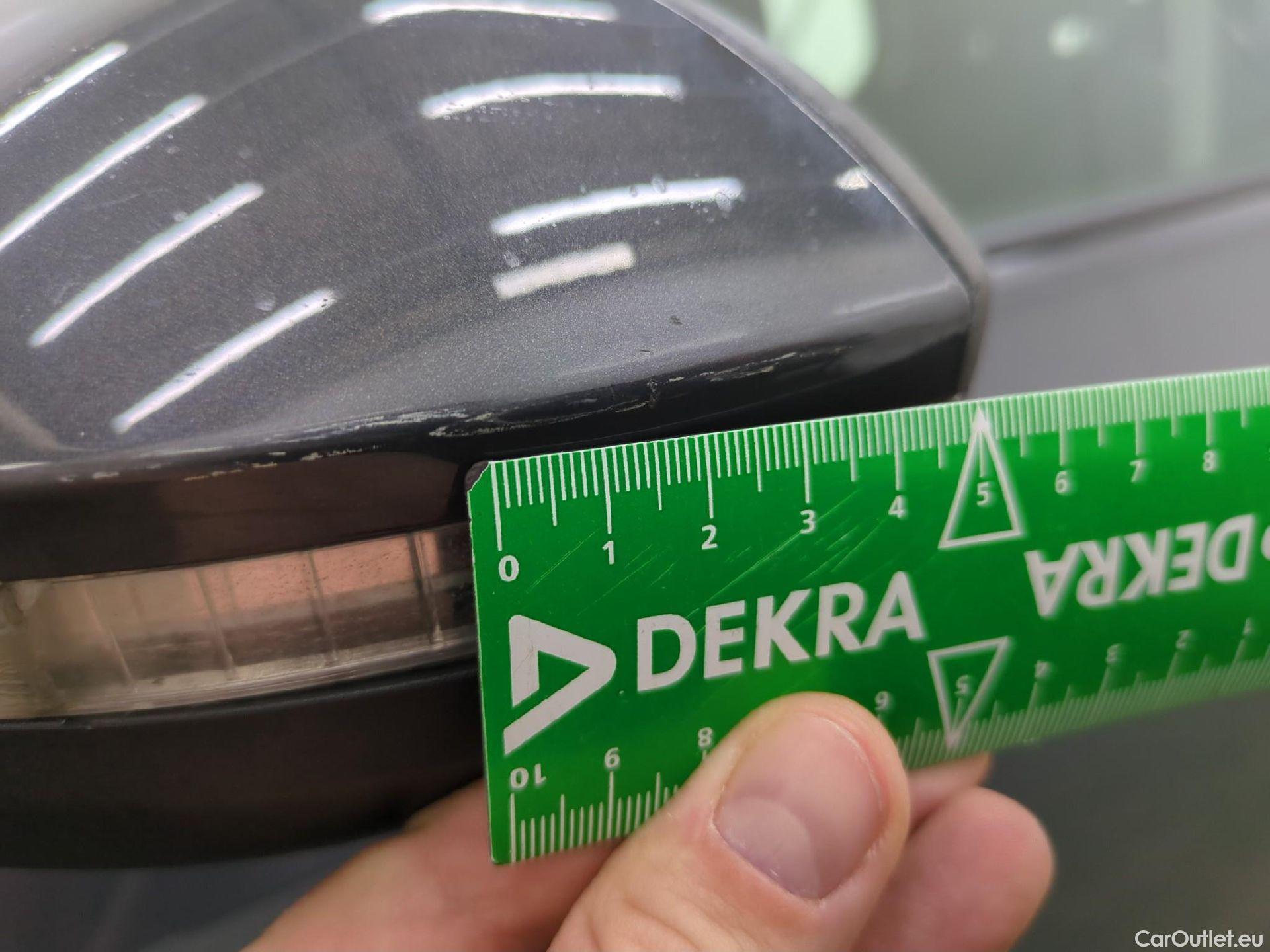  Volkswagen  Golf  VOLKSWAGEN / 2020 / 5P / Berline 1.0 eTSI OPF 110 DSG7 Life Business #8