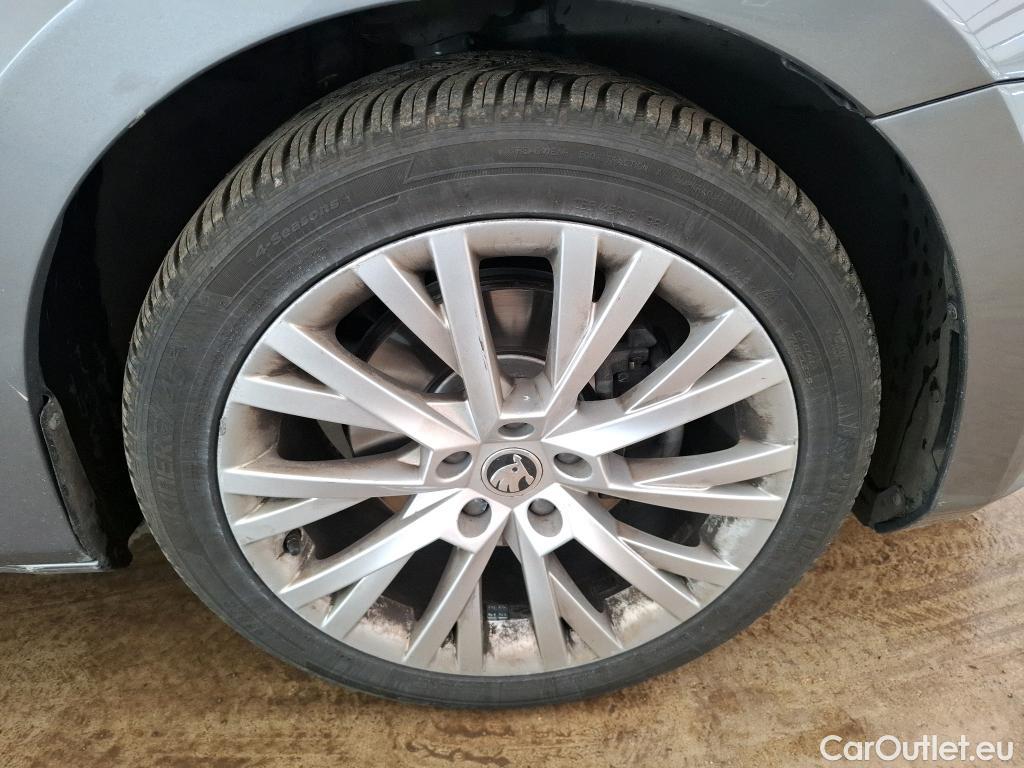  Skoda  Superb  Break Style 2.0 TDI 150CV BVA7 E6d #38