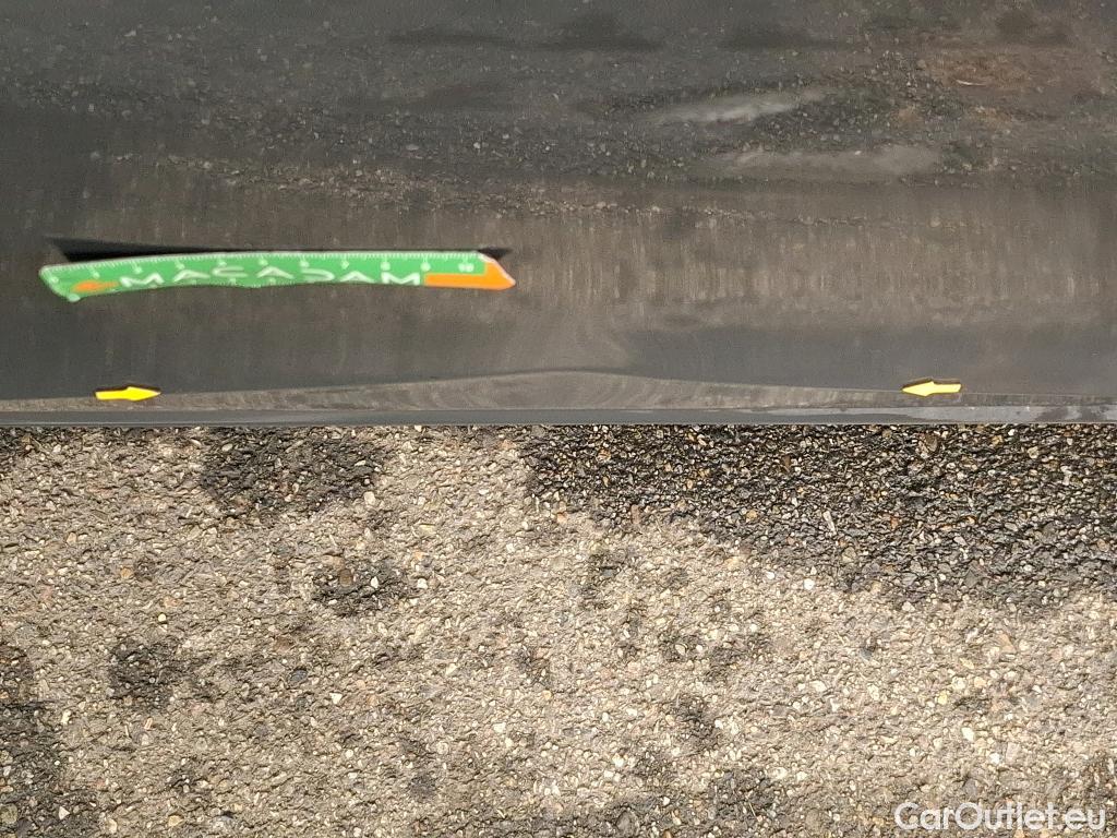  Volkswagen  Golf  VOLKSWAGEN  2020 5P  Berline 20 TDI SCR 115 DSG7 Life Busi #2