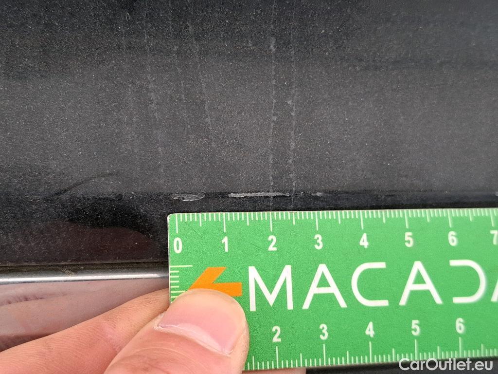  Volkswagen  Tiguan VOLKSWAGEN  / 2020 / 5P / SUV 2.0 TDI 150 DSG7 Life Business #31