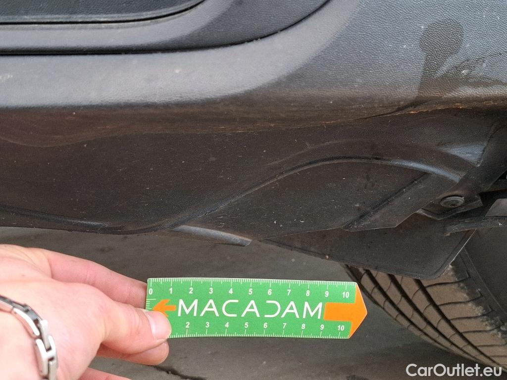  Volkswagen  Tiguan VOLKSWAGEN  / 2020 / 5P / SUV 2.0 TDI 150 DSG7 Life Business #24