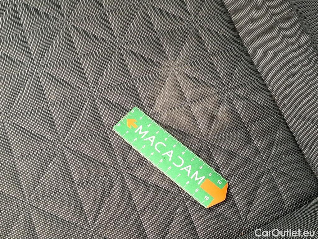  Volkswagen  Tiguan VOLKSWAGEN  / 2020 / 5P / SUV 2.0 TDI 150 DSG7 Life Business #64