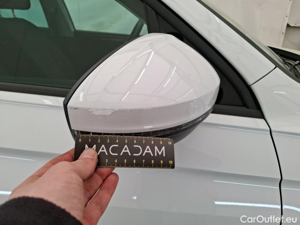  Volkswagen  Tiguan VOLKSWAGEN  / 2020 / 5P / SUV 2.0 TDI 150 DSG7 Life Business #25