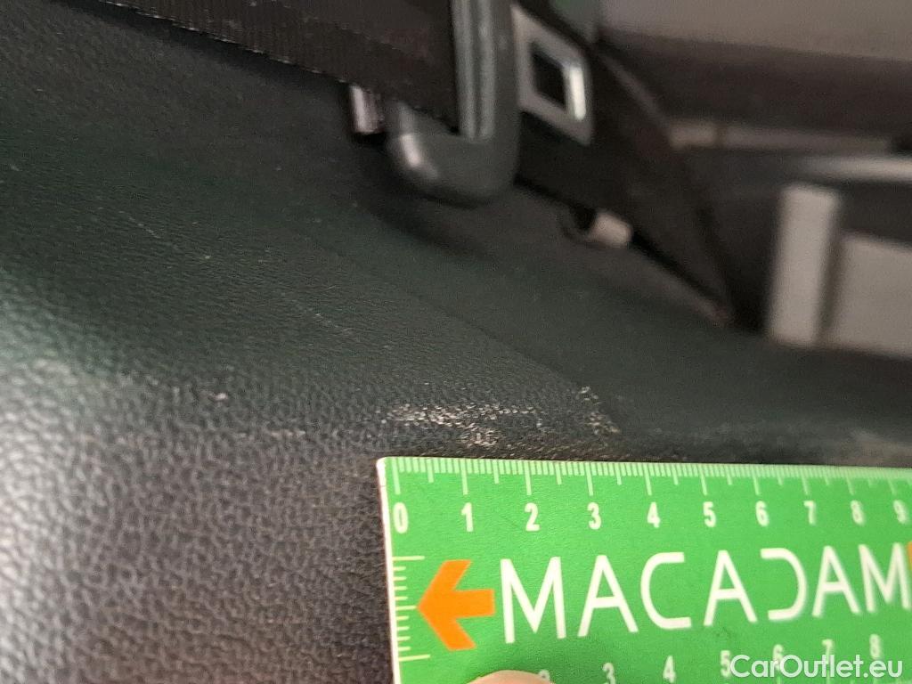  Volkswagen  Tiguan VOLKSWAGEN  / 2020 / 5P / SUV 2.0 TDI 150 DSG7 Life Business #42