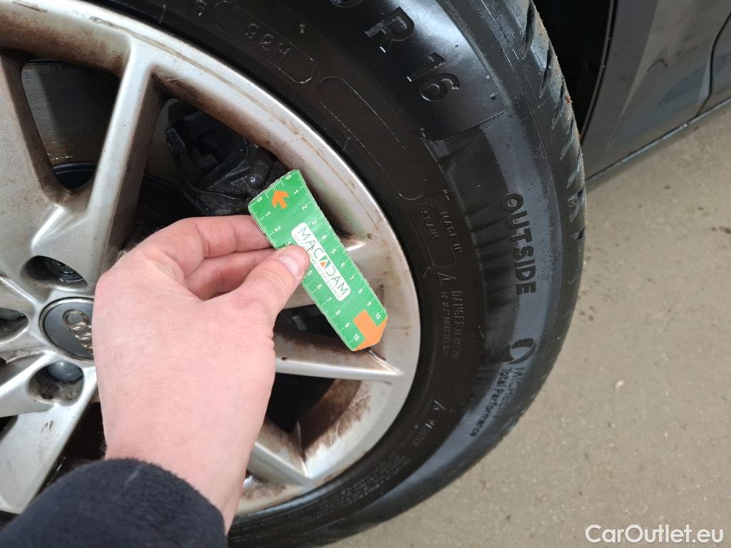  Audi  A4  Avant business line 2.0 TDI 150CV BVA7 E6 #25