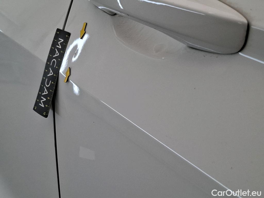  Volkswagen  Tiguan VOLKSWAGEN  / 2020 / 5P / SUV 2.0 TDI 150 DSG7 Life Business #18