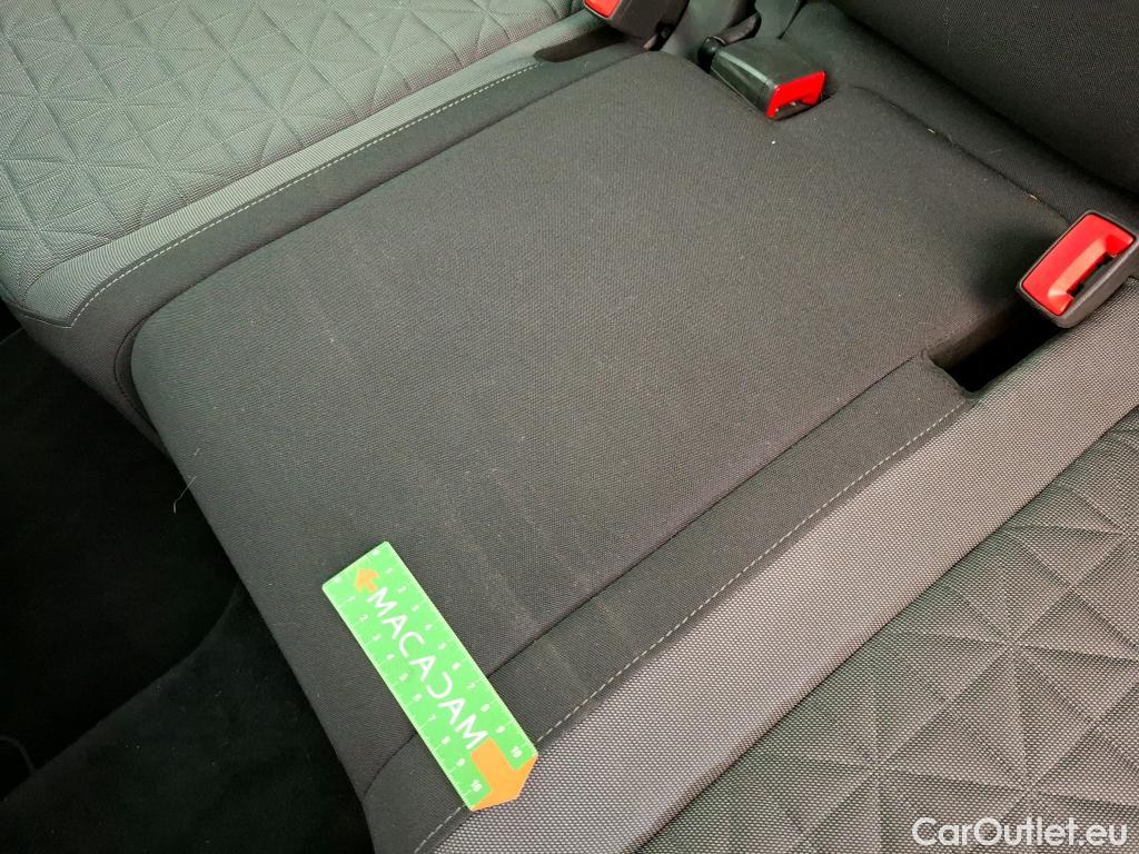  Volkswagen  Tiguan VOLKSWAGEN  / 2020 / 5P / SUV 2.0 TDI 150 DSG7 Life Business #61